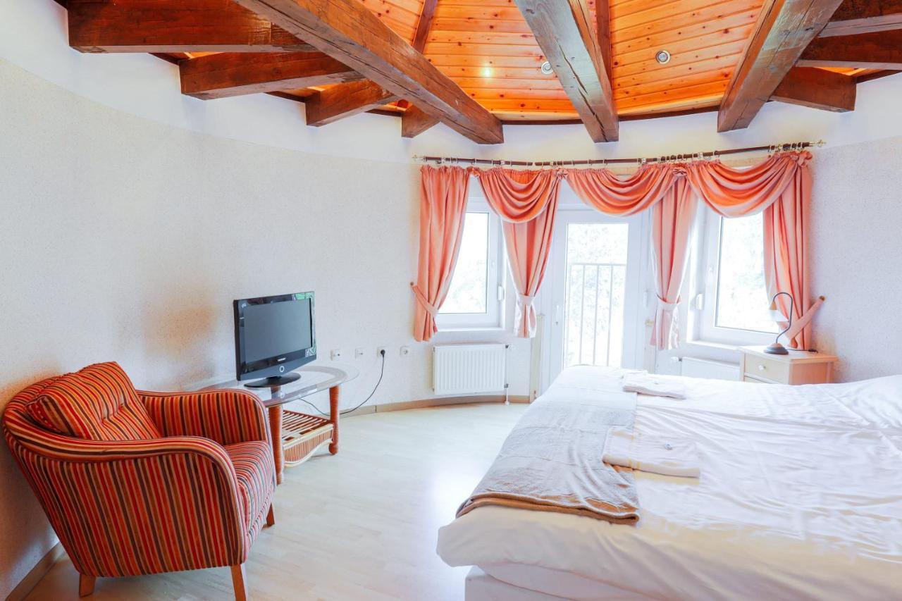 Boutique Hotel Auerhahn - Quedlinbourg Extérieur photo