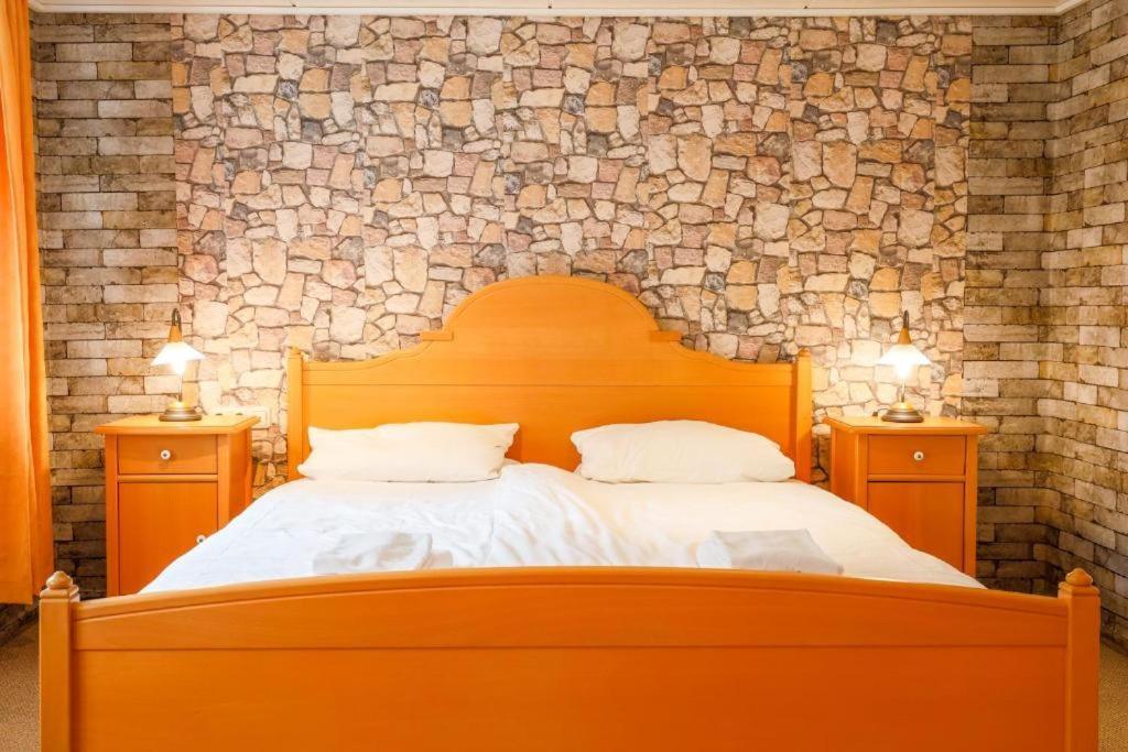 Boutique Hotel Auerhahn - Quedlinbourg Extérieur photo